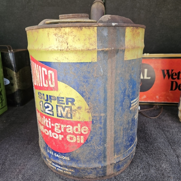 Vintage Old Unico 12 M Multi Grade Motor Oil Gallon Metal Oil Gas Can 5 Gallon - Picture 3 of 13